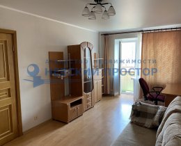 1-room fl., Vasileostrovskij district, Morsaya nab., 29